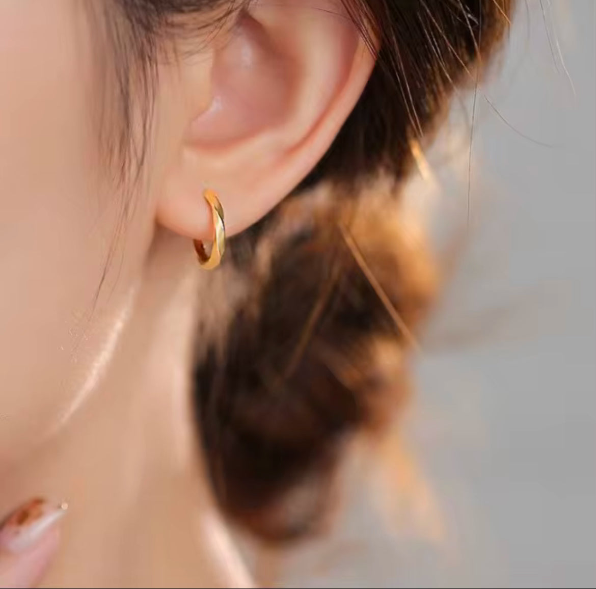 Small Dainty Hoop Earrings Rex Jewellers - Minimalist